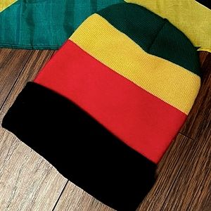 Red Gold & Green Winter Skully - One Size